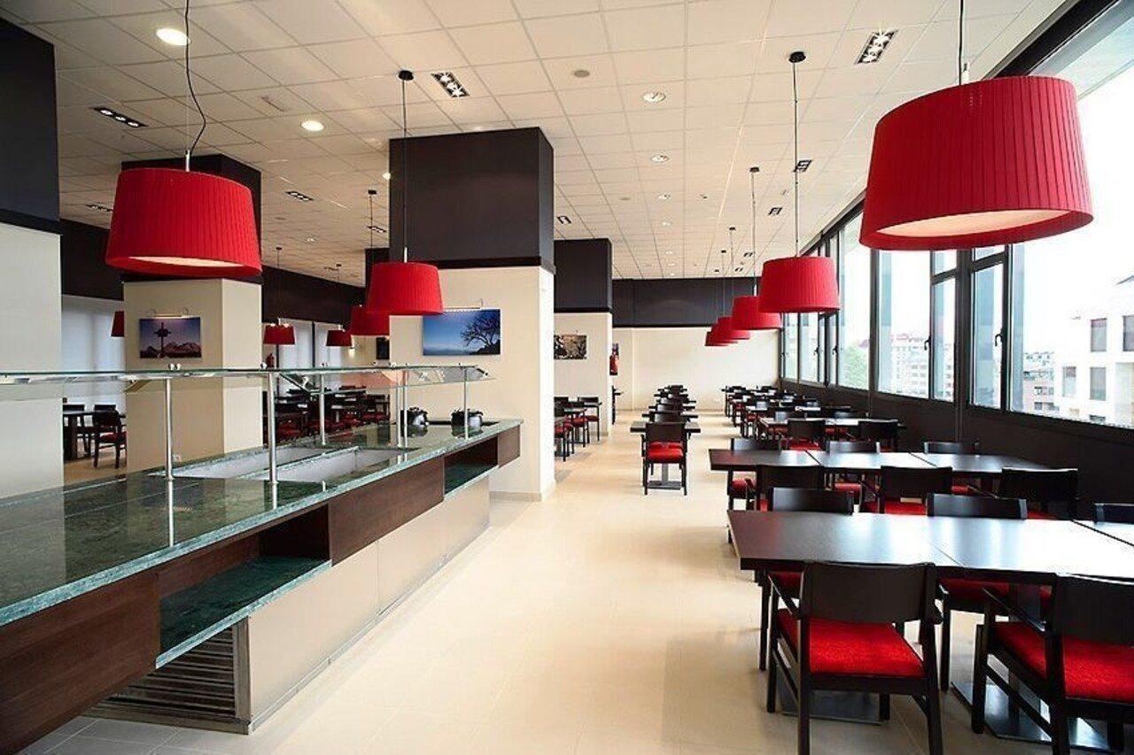 Aparthotel Ovida Οβιέδο Εξωτερικό φωτογραφία